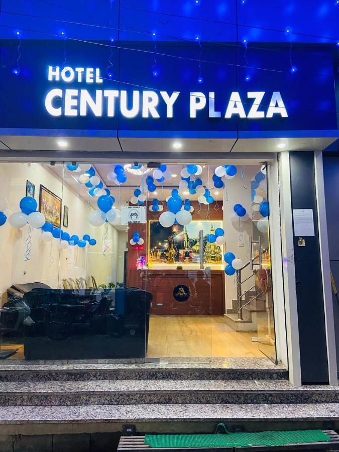 The Century Plaza Hotel Варанаси Экстерьер фото